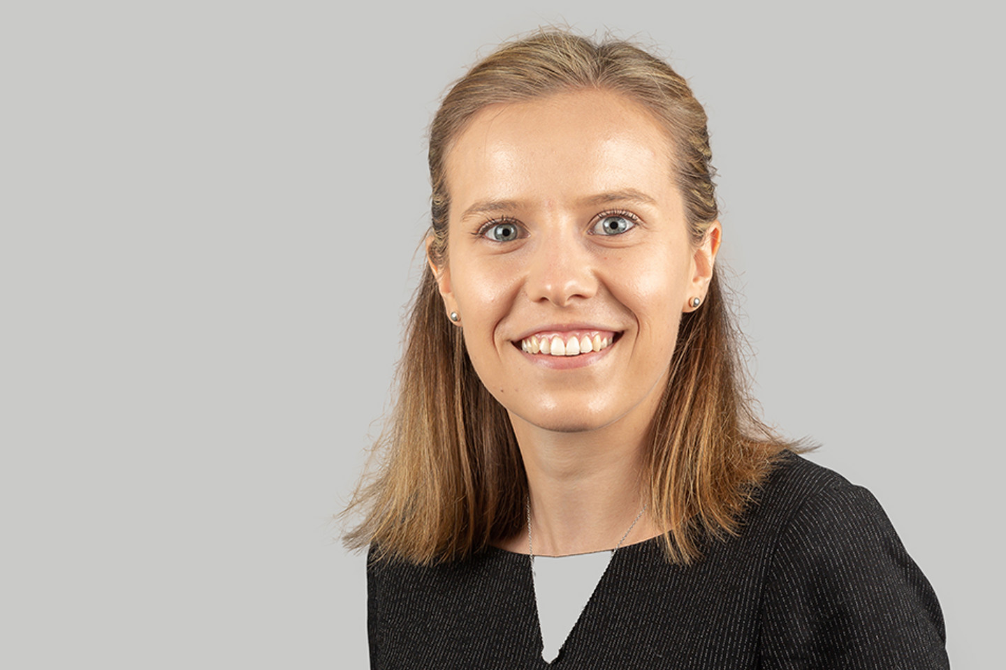 Headshot of Danielle Van Neste