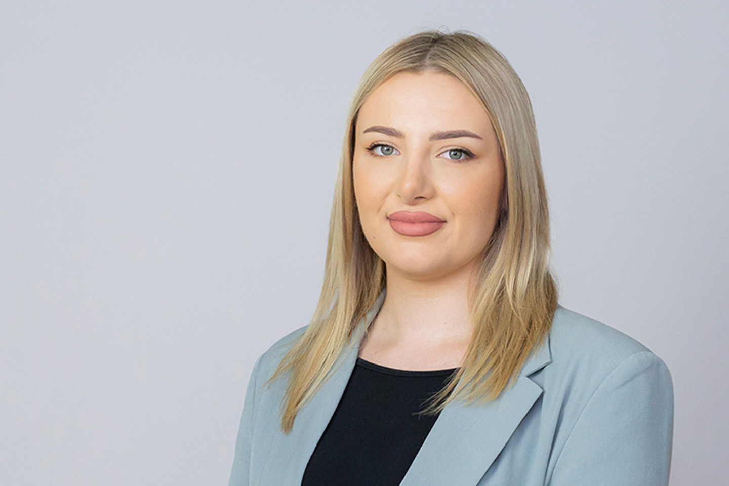 Headshot of Bethany Lightfoot